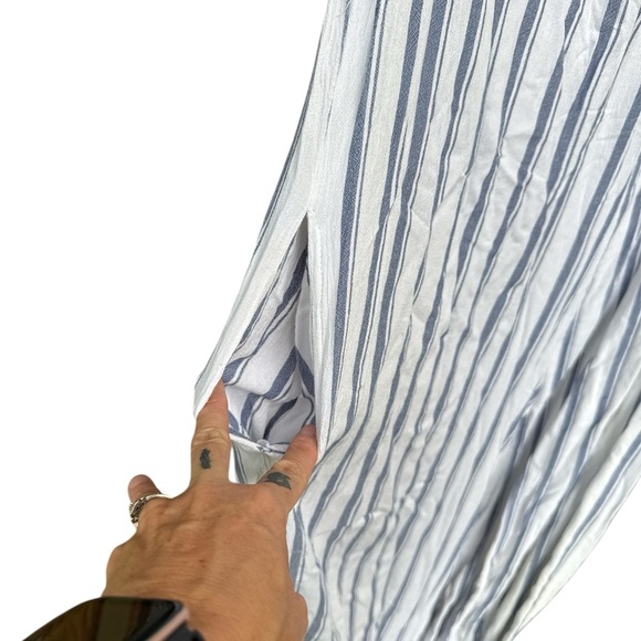 Forever 21 Striped Jumpsuit size Large - Picture 5 of 8